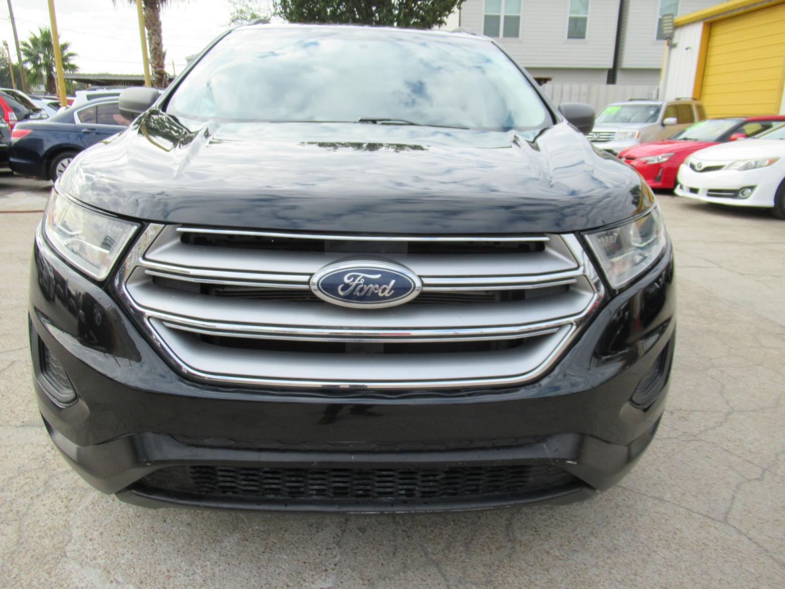 2015 Gray /Tan Ford Edge (2FMTK3G8XFB) with an 3.5 Liter V6 engine, Automatic transmission, located at 1511 North Shepherd Dr., Houston, TX, 77008, (281) 657-1221, 29.798361, -95.412560 - 2015 FORD EDGE SE VIN: 2FMTK3G8XFBB99744 2 F M T K 3 G 8 X F B B 9 9 7 4 4 4 DOOR WAGON/SPORT UTILITY 3.5L V6 F DOHC 24V GASOLINE FRONT WHEEL DRIVE - Photo #20